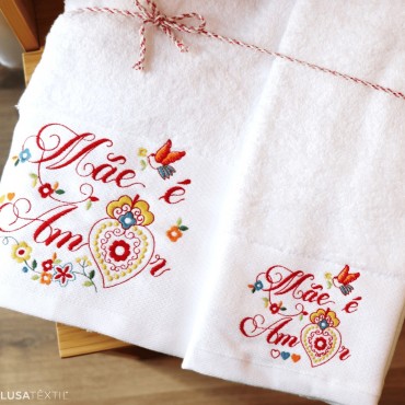 Jogo de banho bordado MÃE É AMOR