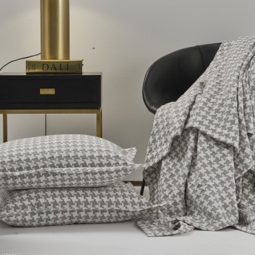 Fronha decorativa TONKA | LAMEIRINHO